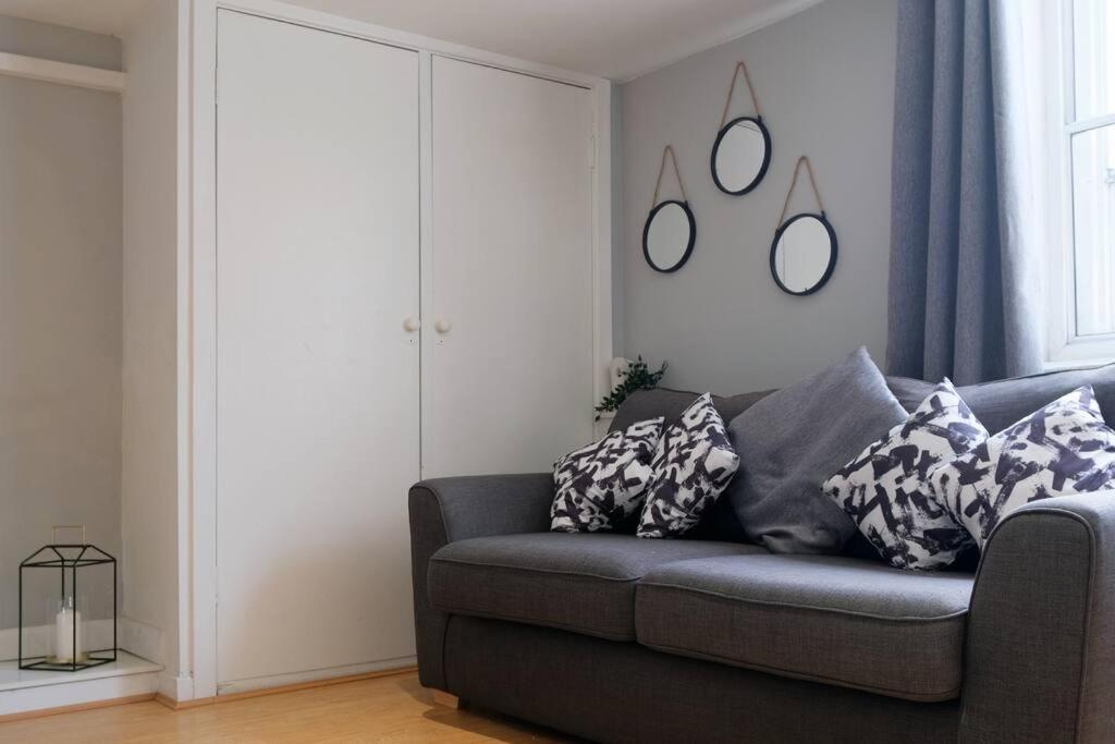 Seymour Townhouse By Serviced Living Liverpool Buitenkant foto