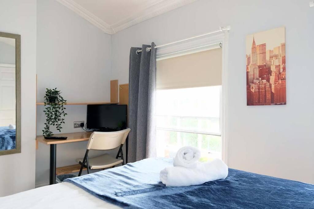 Seymour Townhouse By Serviced Living Liverpool Buitenkant foto